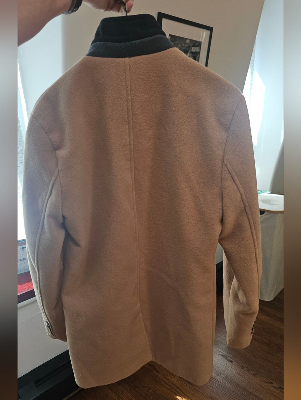 Inmur Overcoat - Picture 2 of 3